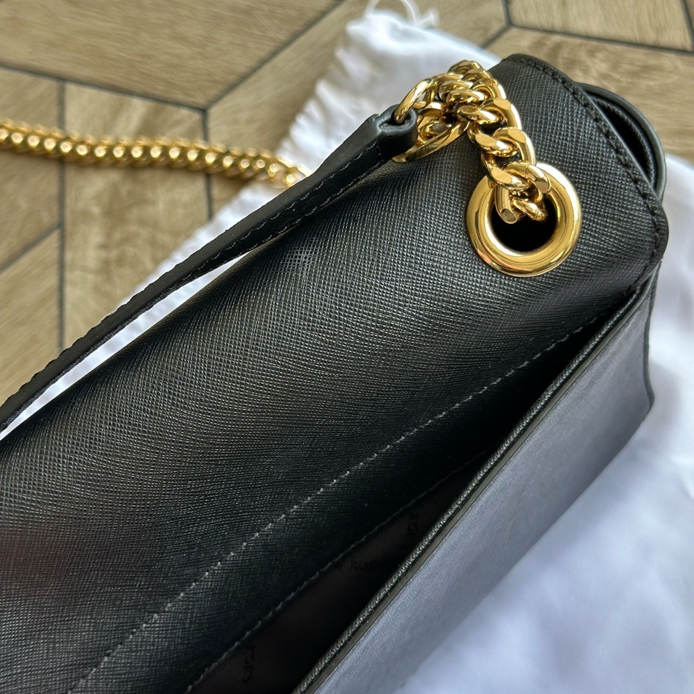 Michael Kors Black Crossbody Bag with Gold Chain - Picture 14 of 16